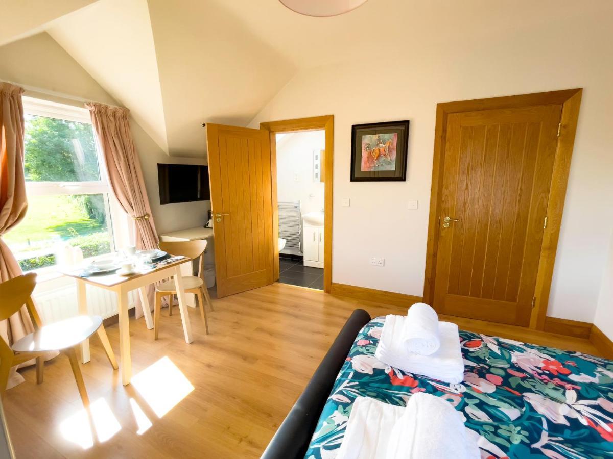 Mount Edwards Hill Guest Accommodation Cushendall Bagian luar foto