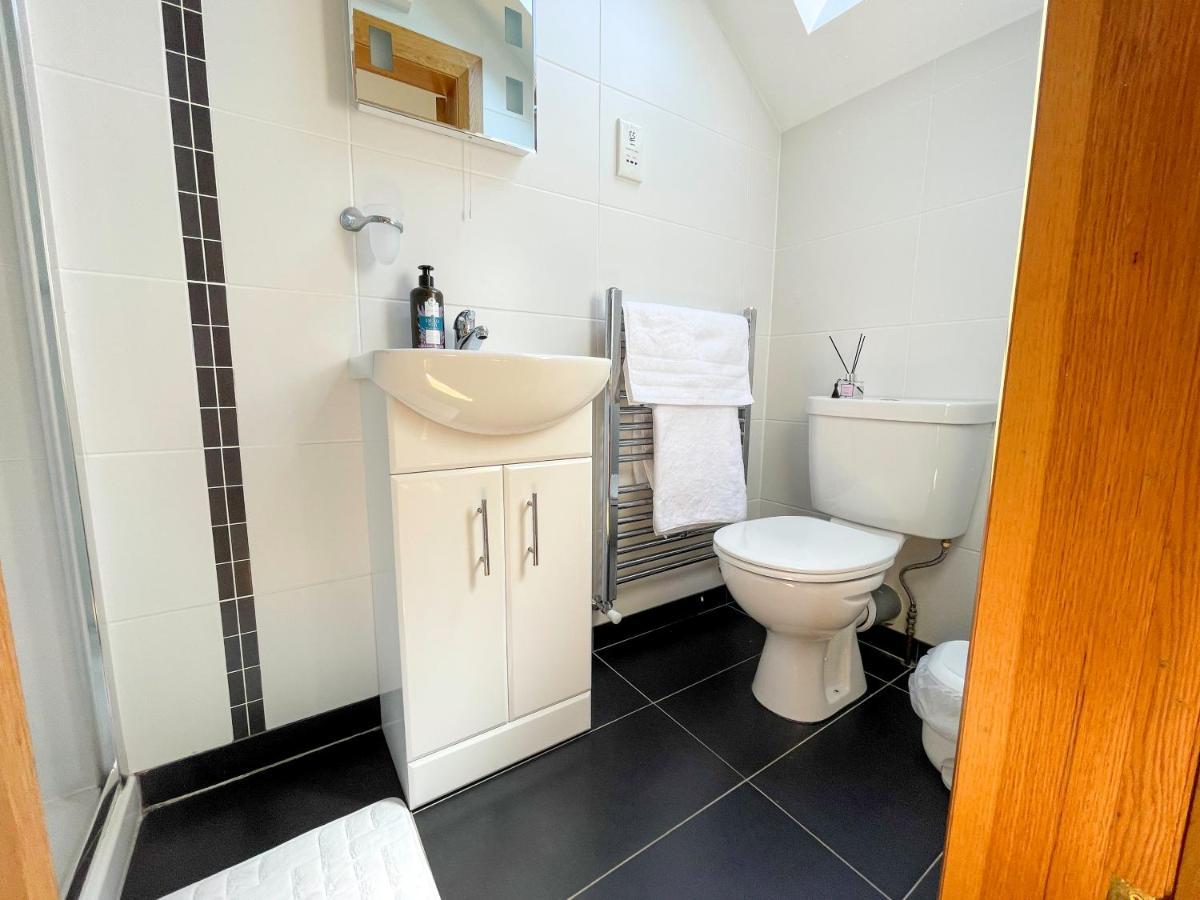 Mount Edwards Hill Guest Accommodation Cushendall Bagian luar foto
